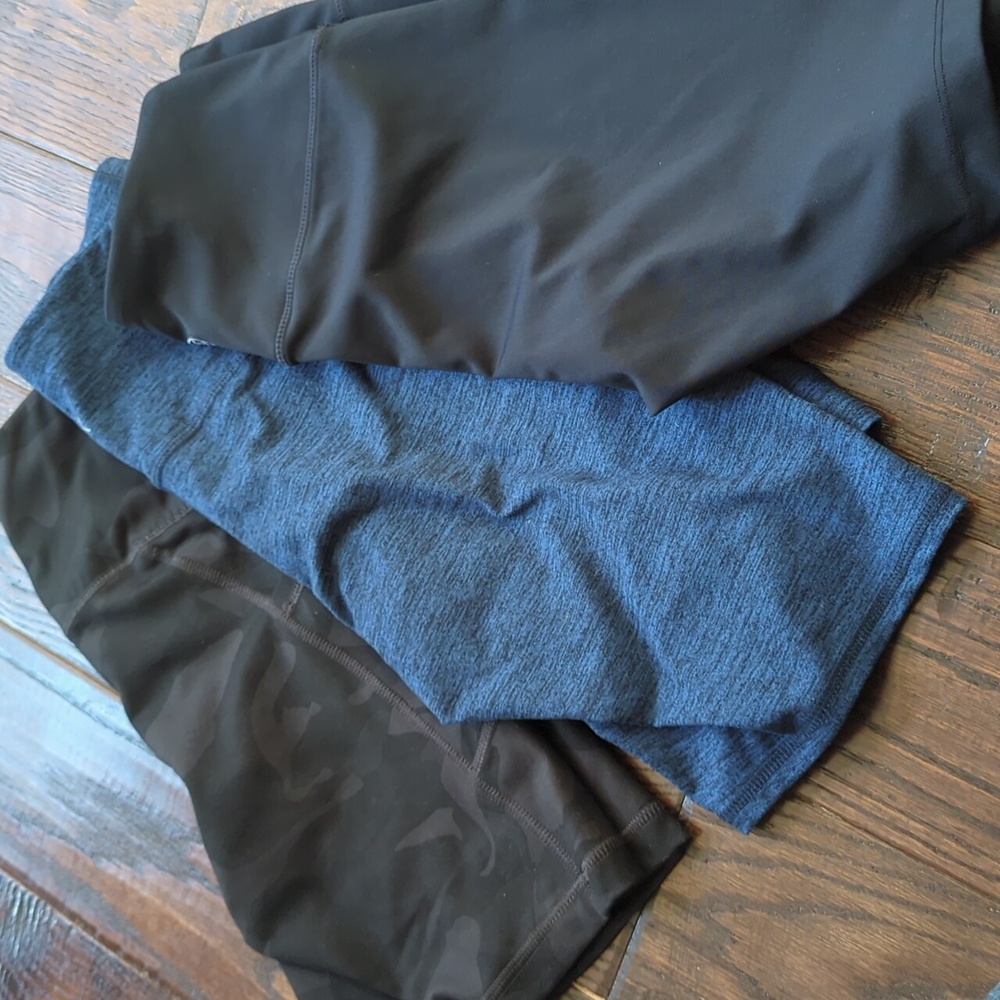 Bundle of 3 Biker Shorts - Blue Kyodan, Black Tesla, Black Camo Yogalicious - Picture 15 of 16